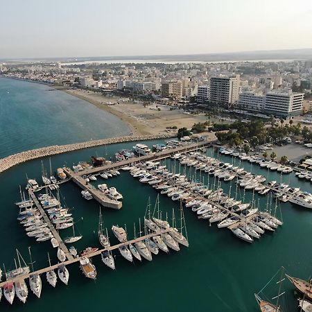 Citycenter Rooms Next To The Beach Ларнака Екстер'єр фото